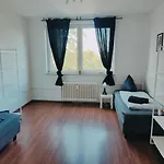 아파트 Monteurwohnung Messewohnung Sued Grenze Duesseldorf 6 Personen 뒤스부르크