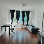 Monteurwohnung Messewohnung Sued Grenze Duesseldorf 6 Personen 뒤스부르크