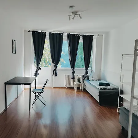 Monteurwohnung Messewohnung Sued Grenze Duesseldorf 6 Personen Duisburg