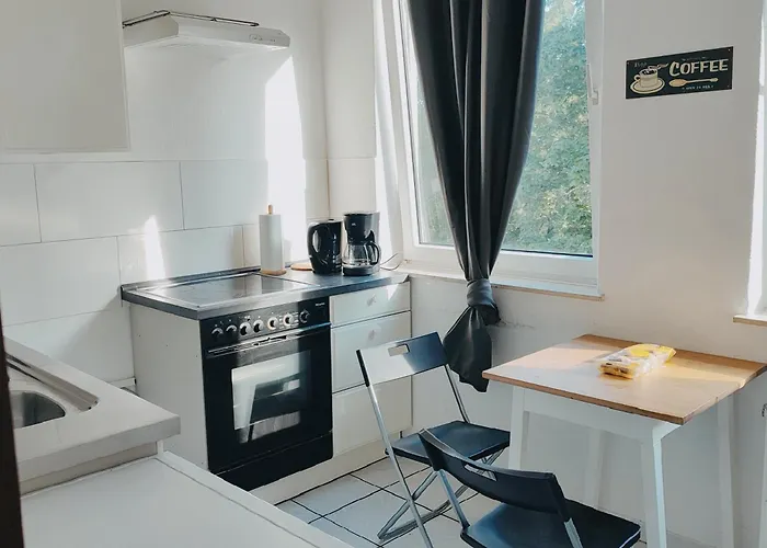 Apartamento Monteurwohnung Messewohnung Süd Grenze Düsseldorf 6 Personen *