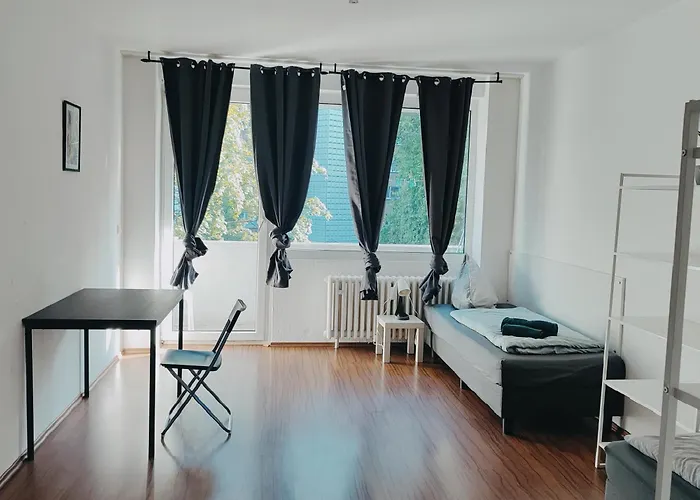 Monteurwohnung Messewohnung Süd Grenze Düsseldorf 6 Personen Duisburg